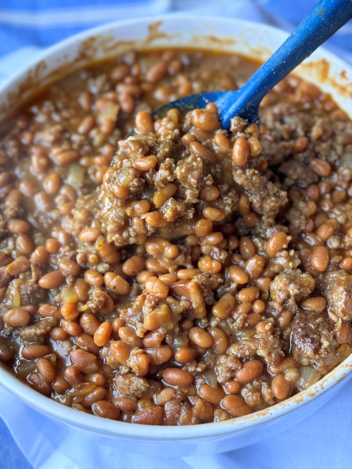 MAPLE BAKED BEANS WITH SAUSAGE