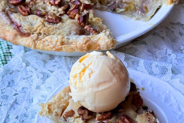 PECAN PEACH PIE – The Southern Lady Cooks